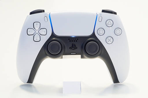 На Sony подали коллективный иск из-за проблем у геймпада DualSense для PS5